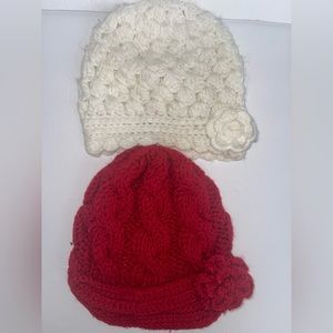 2 Women’s‎ Knit Beanies w/Knitted Flowers